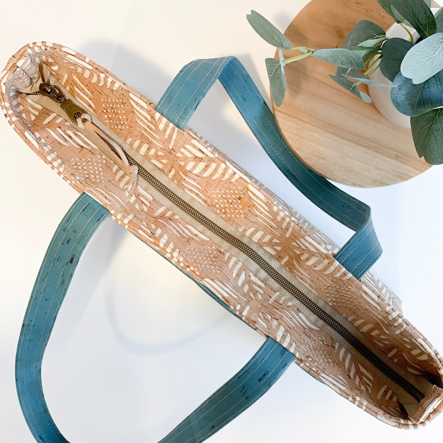 ADVOCATE zippered tote | AQUAMARINE Carry Courage