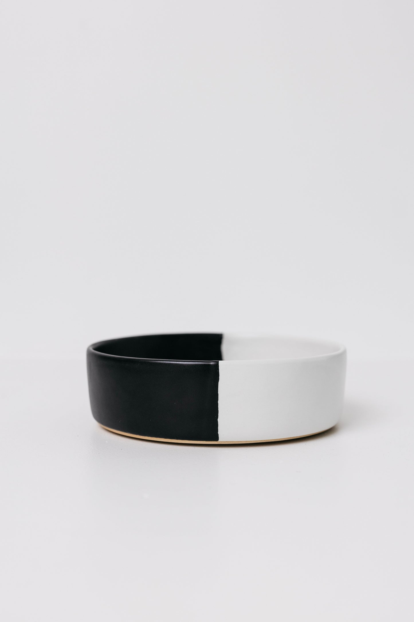 Dawson Stoneware Bowl - Matte Black/White - Set of 6 THELIFESTYLEDCO Shop