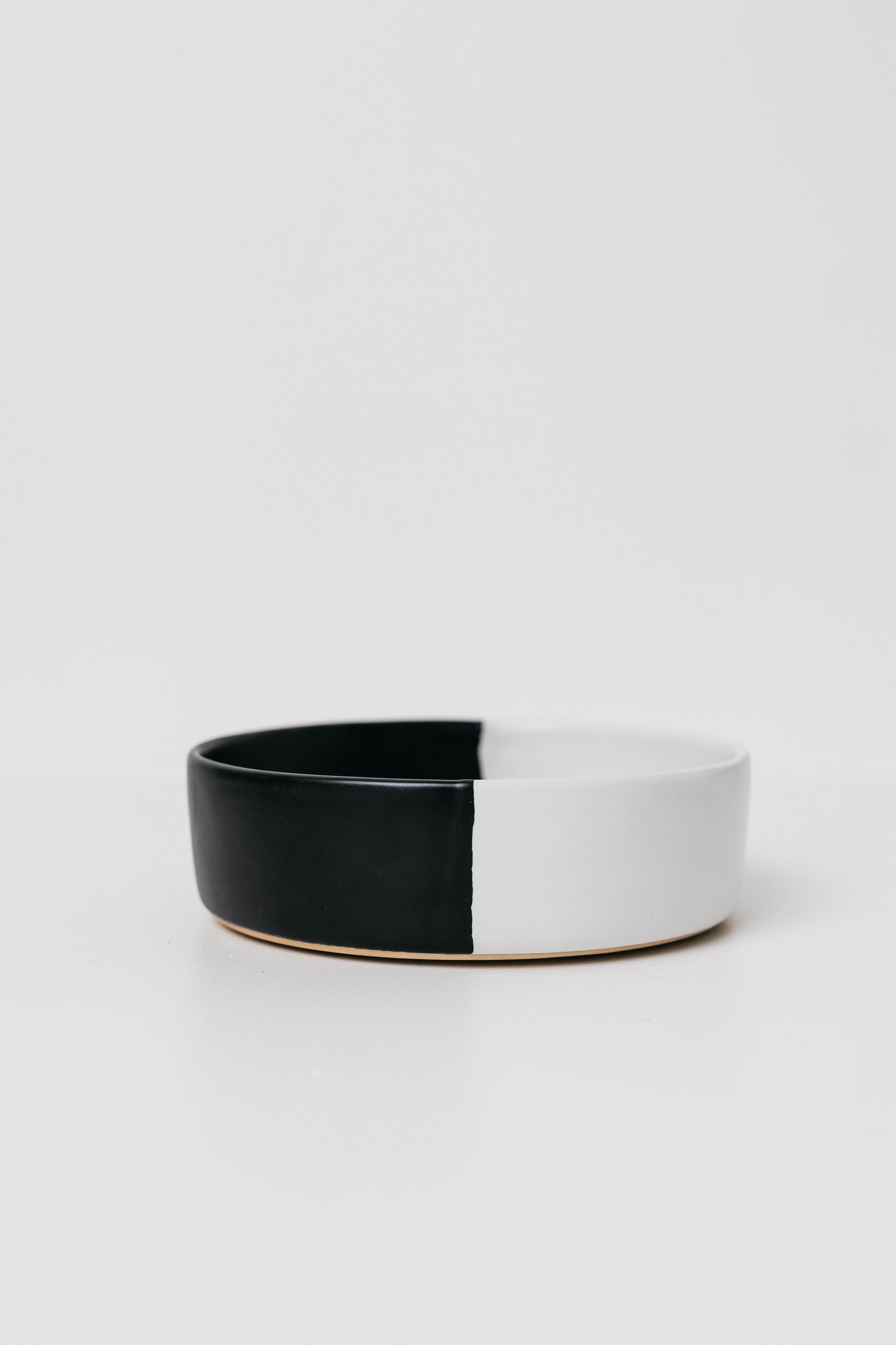 Dawson Stoneware Bowl - Matte Black/White - Set of 6 THELIFESTYLEDCO Shop