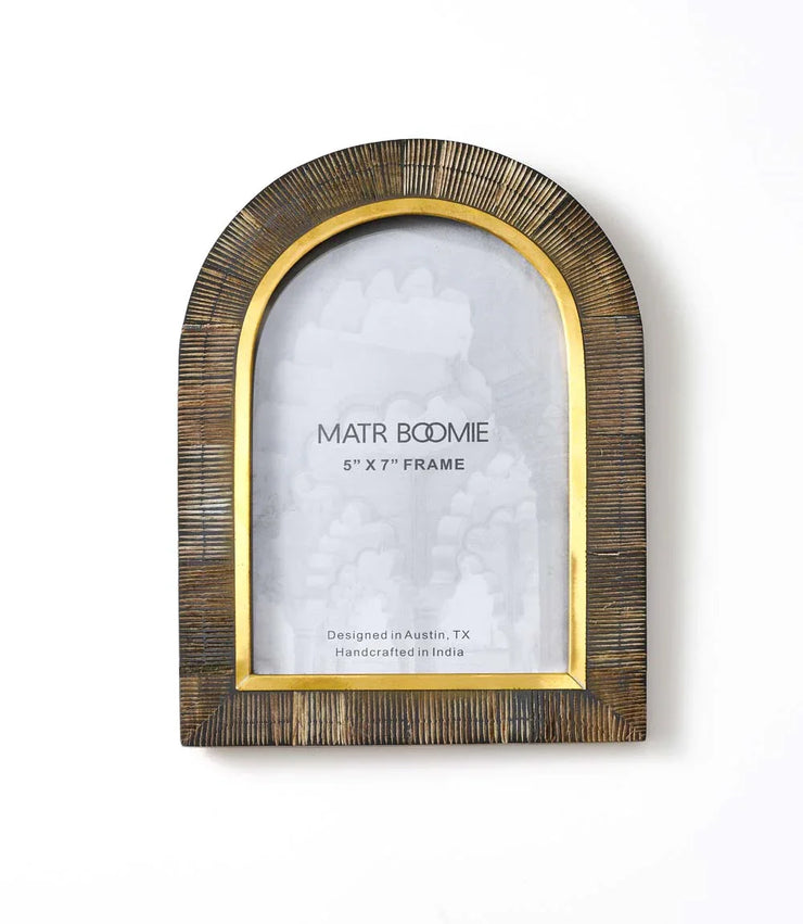 Kerala 5x7 Arch Picture Frame - Carved Horn, Brass Inlay - Fluent Trends