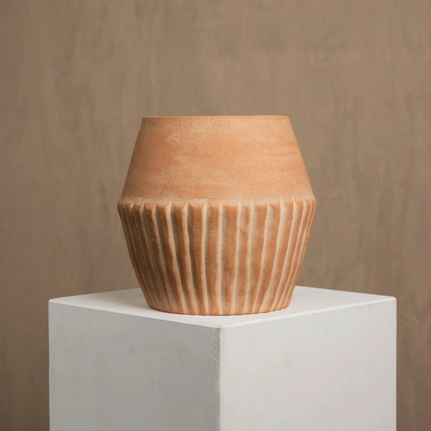 Valentina Planter - Fluent Trends