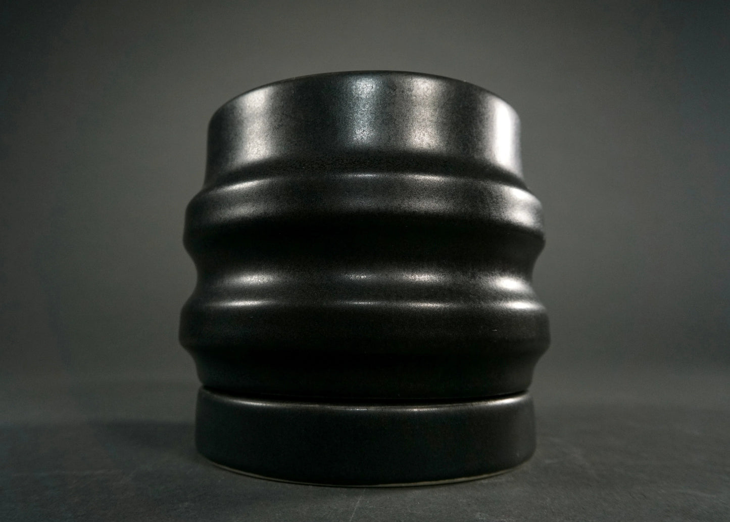 Primera Ceramic Planter - Modern Ridged Plant Pot with Drainage