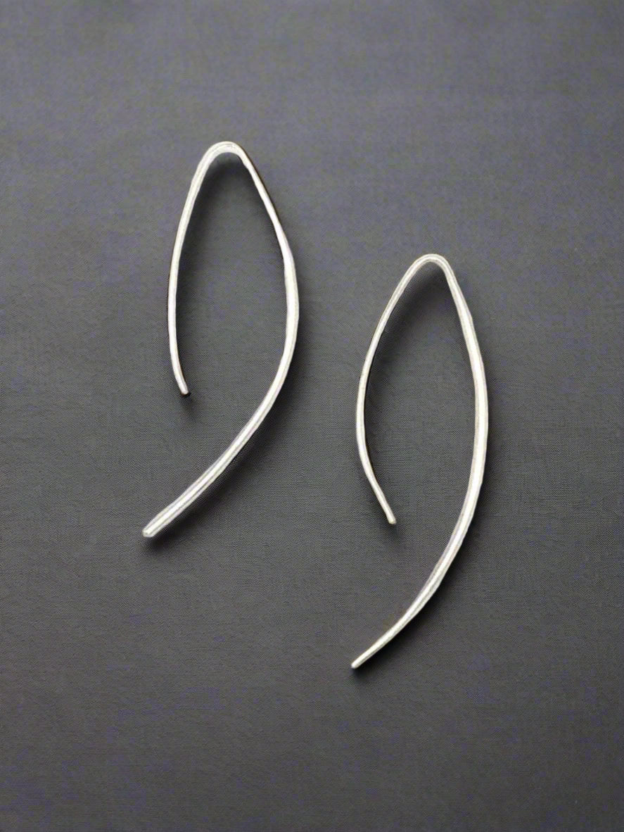 Elegant Curve Drop Earrings