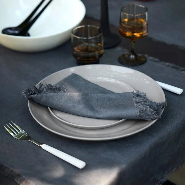 S/4 Large Plate - Fluent Trends