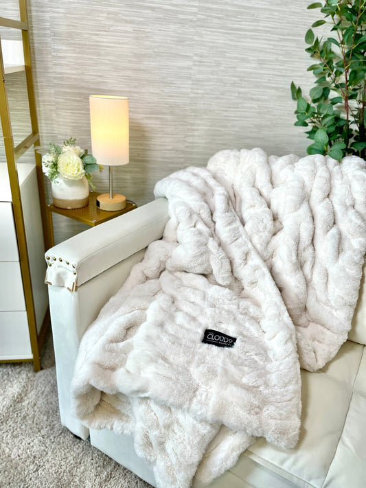 Ivory Faux Fur Blanket - Large: 60"x72" Cloud9