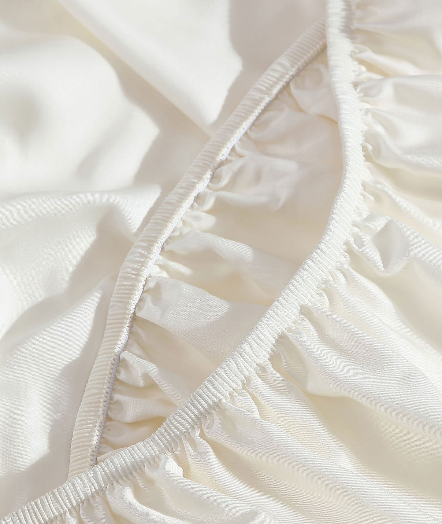 Premium Lumière Fitted Sheet