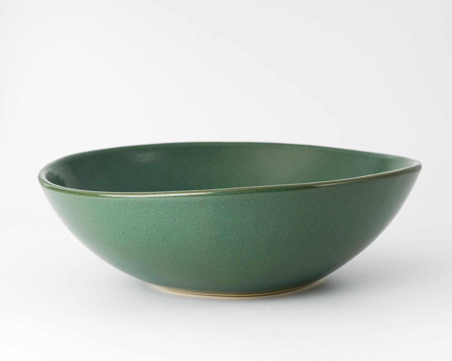 Decorative Fruit Bowl – Handmade Porcelain for Elegant Home Décor