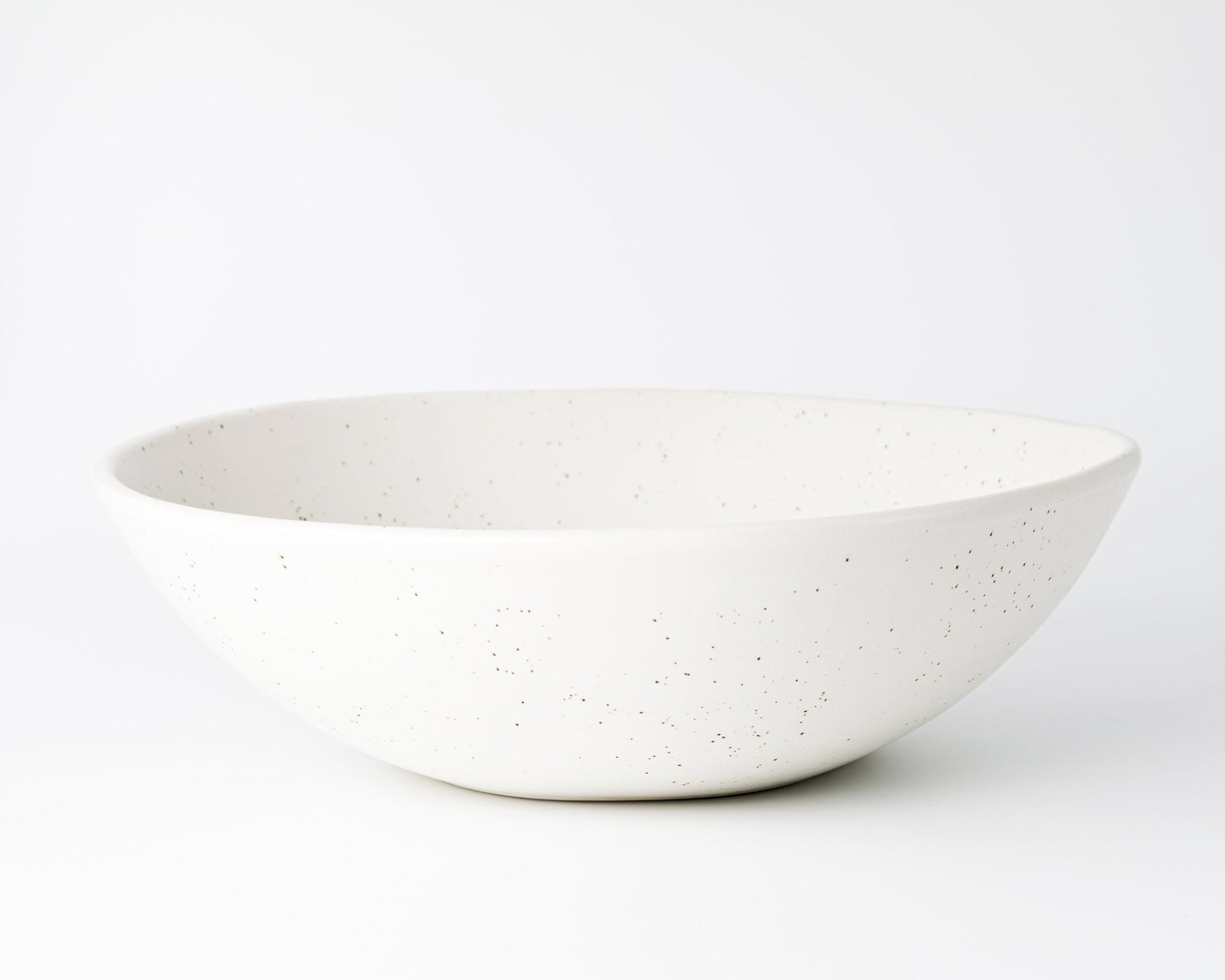 Decorative Fruit Bowl – Handmade Porcelain for Elegant Home Décor