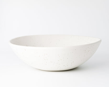 Decorative Fruit Bowl – Handmade Porcelain for Elegant Home Décor
