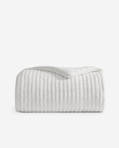 Snug Piped Comforter