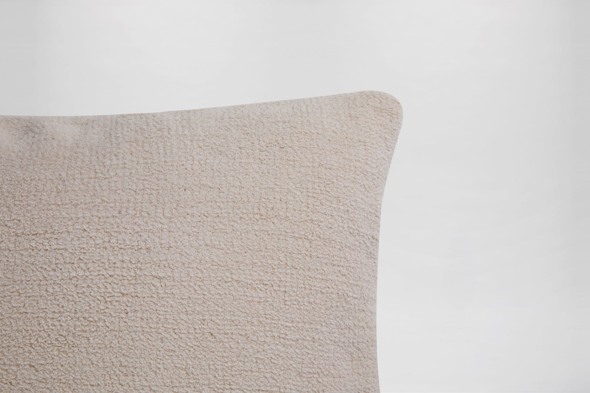 Snug Throw Pillow Sunday Citizen