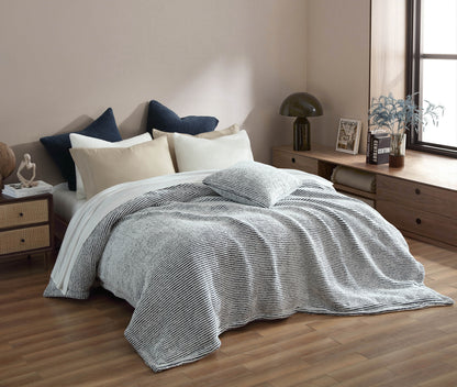 Two-Tone Snug Ribbed Duvet Cover | Last Chance