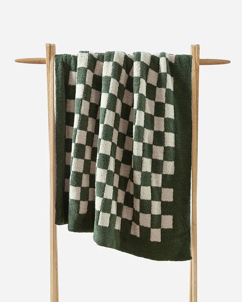 Checkerboard Throw - Fluent Trends