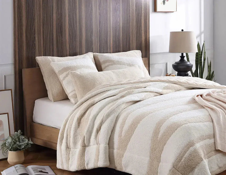 Woodland Throw Pillow - Fluent Trends