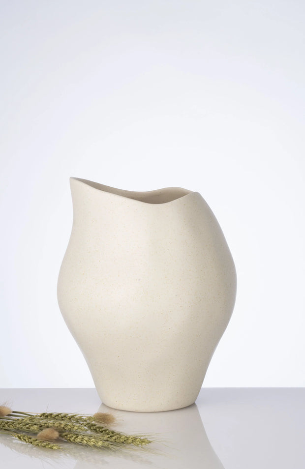 Mosco Cream Vase - Fluent Trends