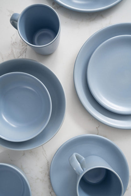The Legacy Collection Dinnerware (20-pieces)