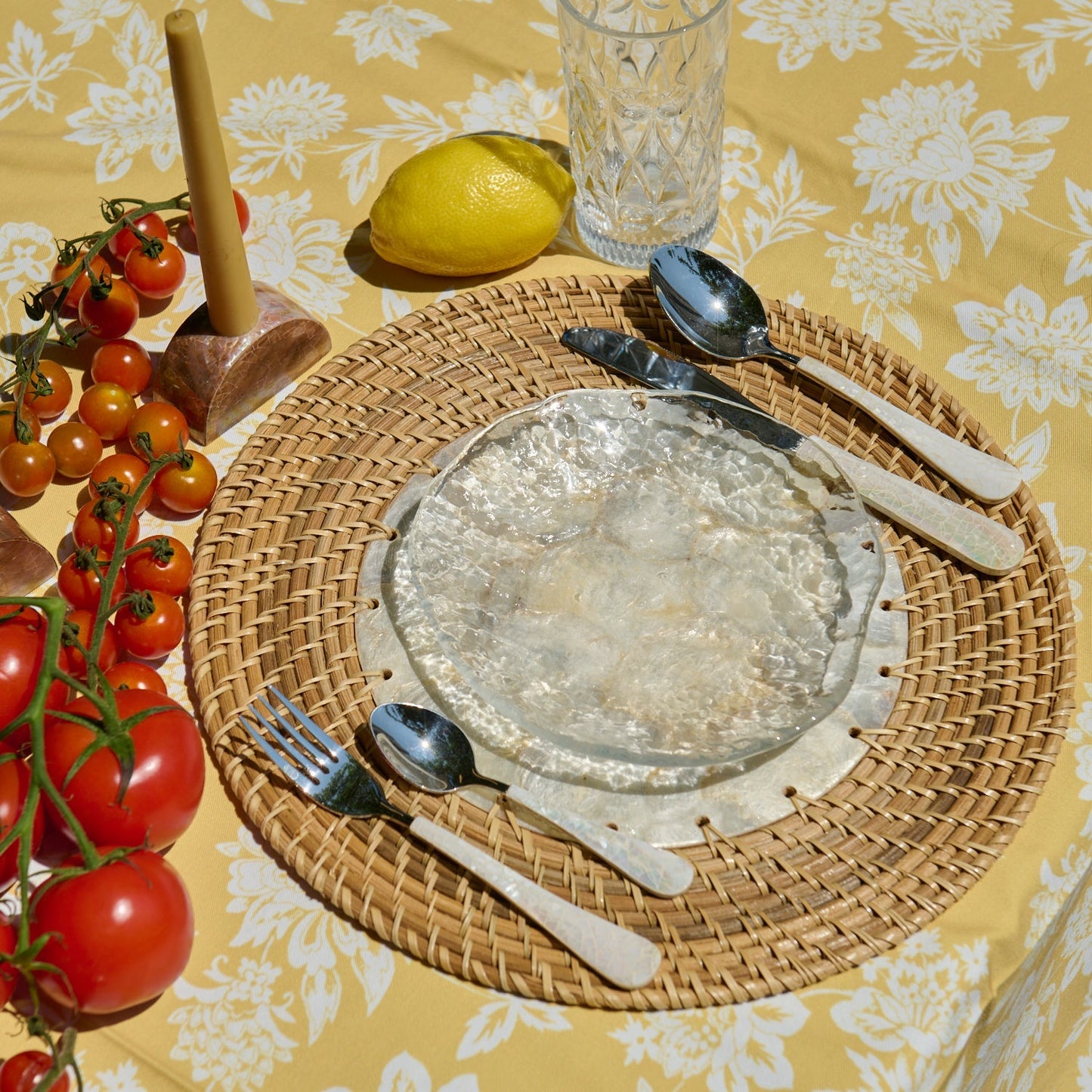 Mother Of Pearl Flatware, Set of 4 - Fluent Trends Flatware Set