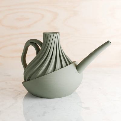 REVOLVE Watering Can - Fluent Trends