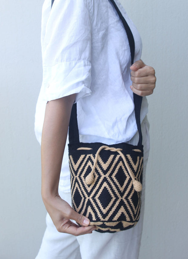 Luja Cross Body Bag - Fluent Trends Cross Body Bag