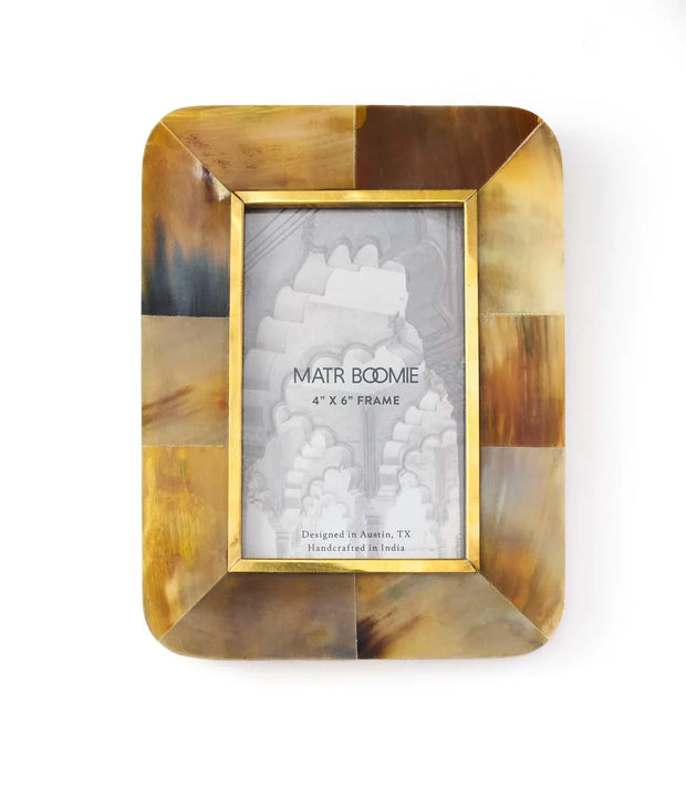 Kachhua 4x6 Rounded Picture Frame - Horn, Brass Inlay - Fluent Trends