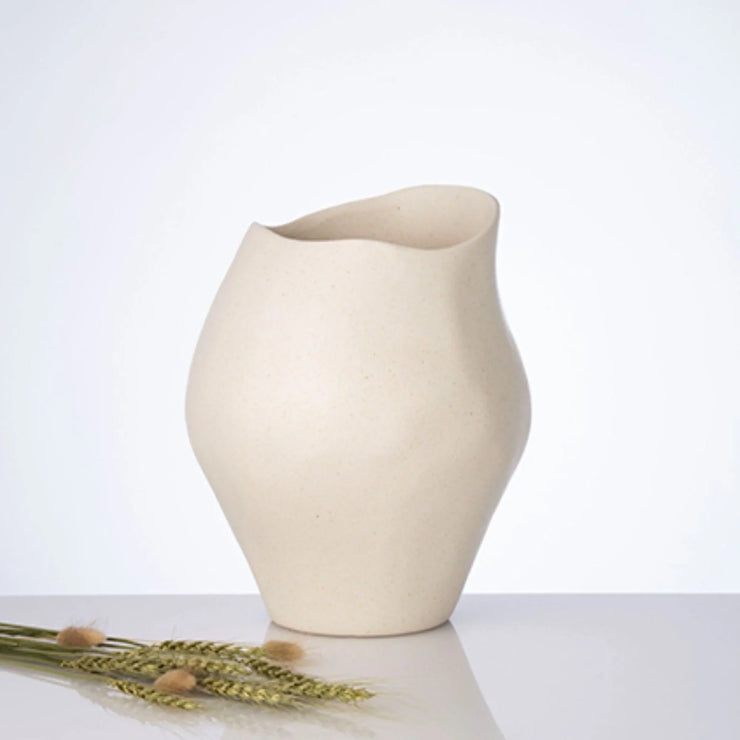 Mosco Cream Vase - Fluent Trends